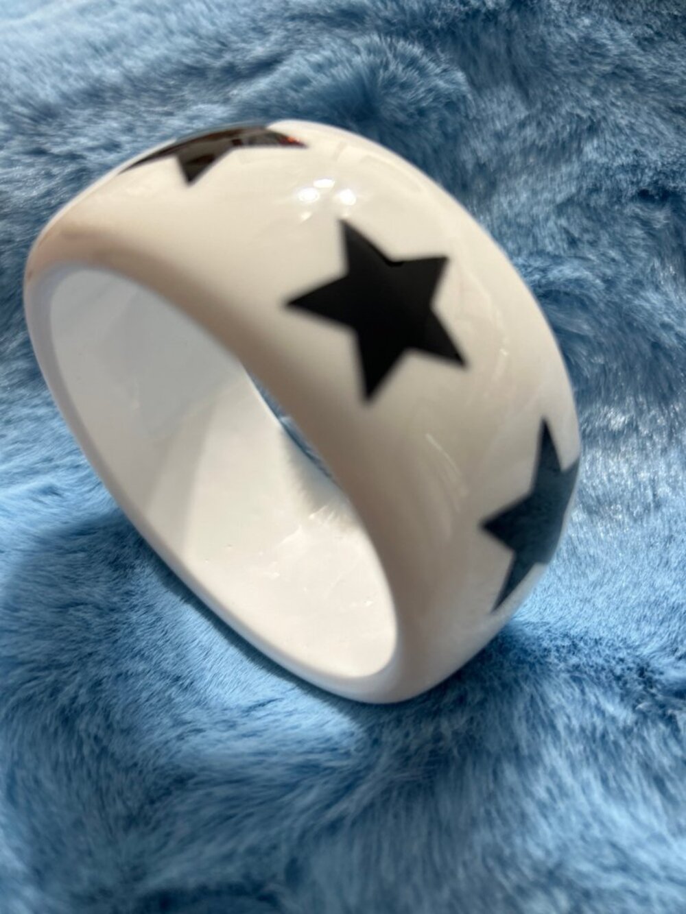 Y2K White Black Star Bangle Bracelet – Chunky Fashion Jewelry
